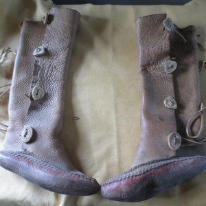 Moccasins Boot tall thick hide with horn buttons and leather loop closer